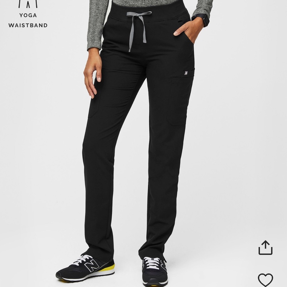 *NWOT* FIGS Yola Skinny Scrub Pant in Black XS
